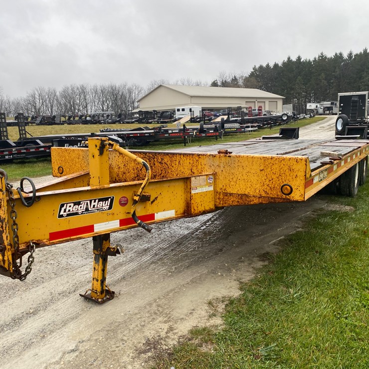 #304 • 2017 Redi-Haul Tandem Dually Equipment Trailer (Helenville, WI) (Has WI Title)