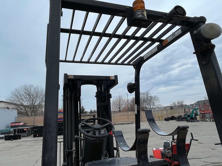 #1396-•-forklift-(o3)-image-12