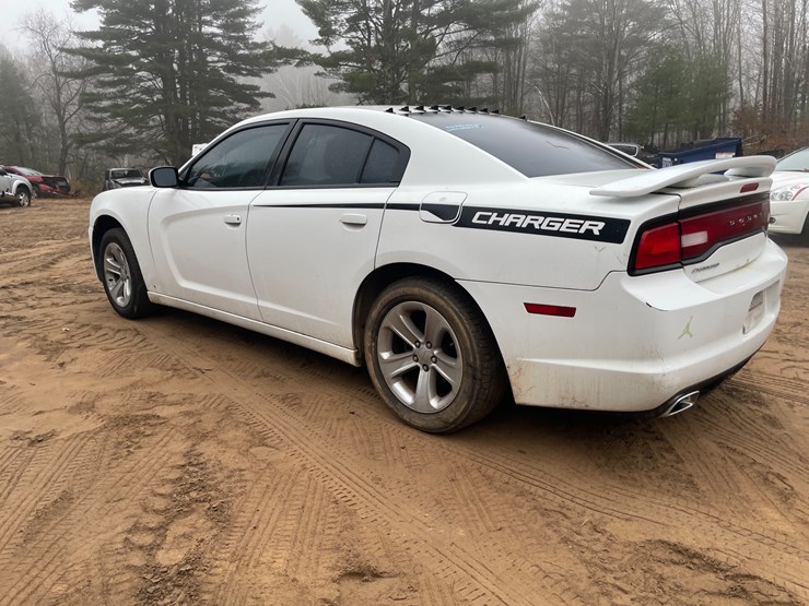 #268-•-2011-dodge-charger-(rhinelander,-wi)(title-in-delay)-image-5