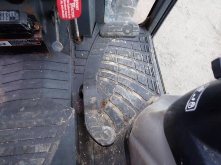 2017-kubota-b2650hsd-image-16