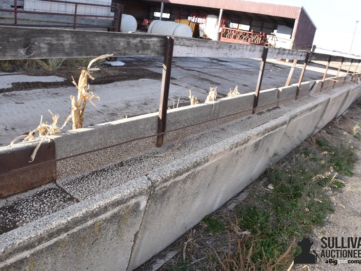 concrete-feed-bunks-image-6