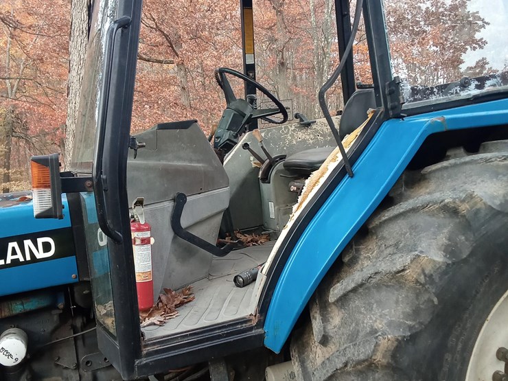 new-holland-3930-image-7