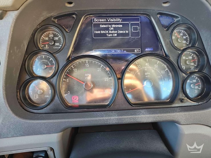 2015-peterbilt-567-image-20