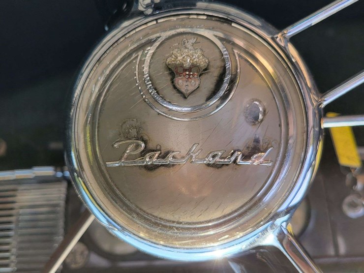 1948-packard-sedan-image-15