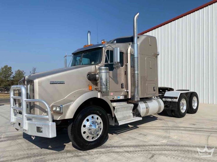 2012-kenworth-t800-image-1