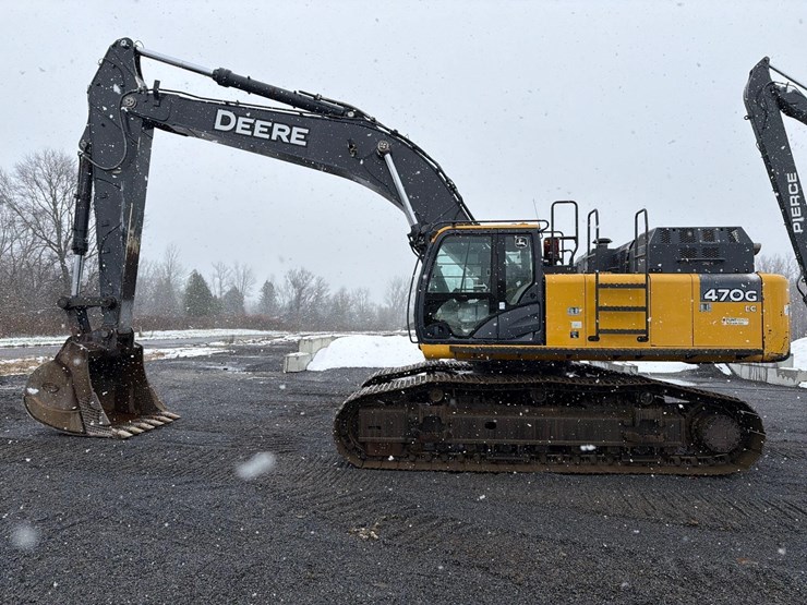 2017-deere-470g-lc-image-1