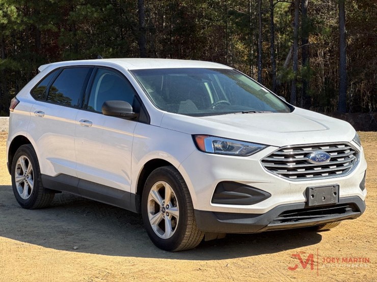 2020-ford-edge-se-image-1