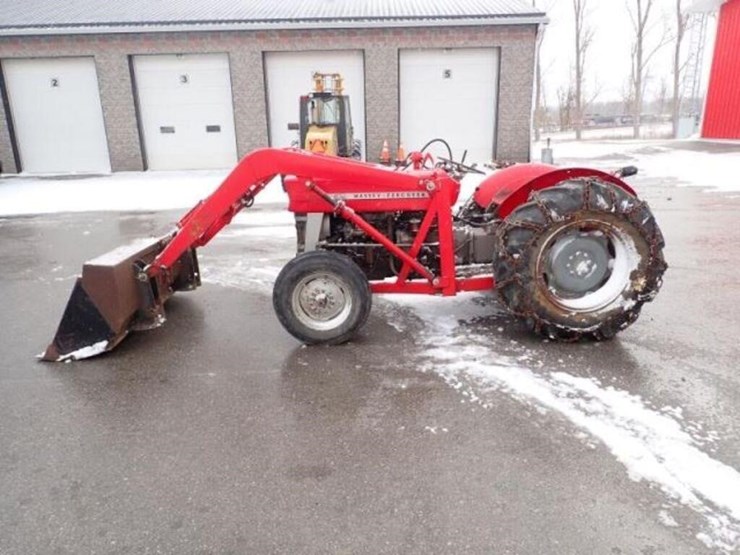 massey-ferguson-135-image-8