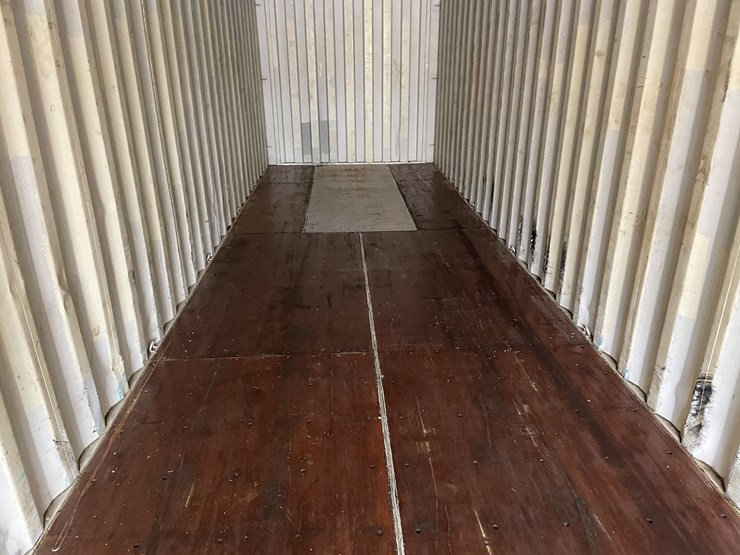 #110-•-40'-standard-height-shipping-container-(marenisco,-mi)-image-16