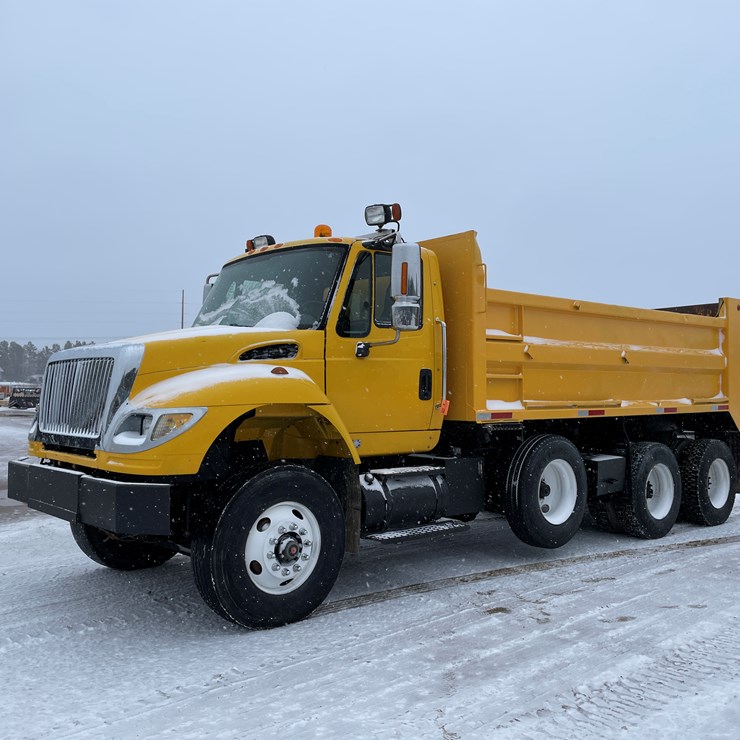 #234 • 2005 International Tri-Axle Dump Truck (Has WI Title)(Mosinee, WI)