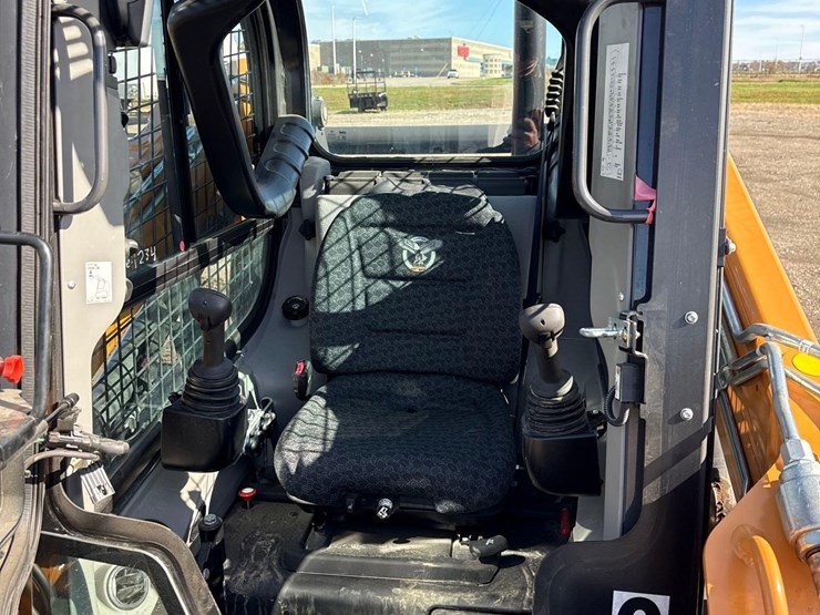 case-tv370b-image-13