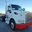 2015-peterbilt-567-image-2