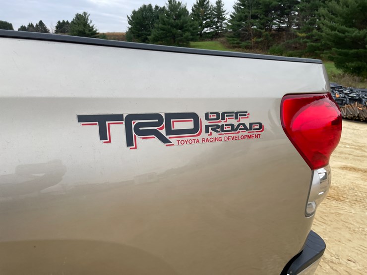 2007-toyota-tundra-sr5-image-12