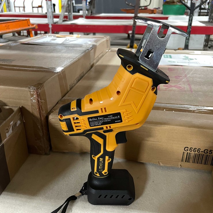 #8708 • New DeWalt Compatible Reciprocating Saw (T14)