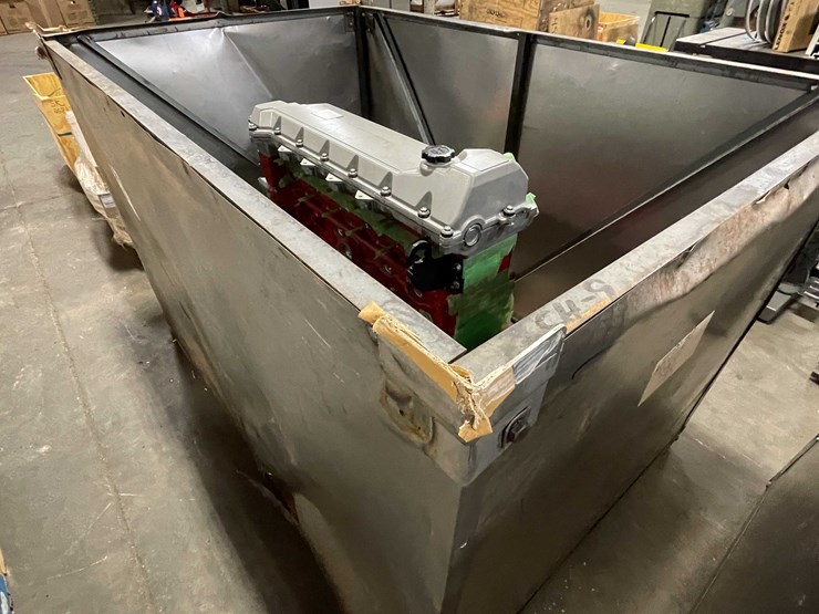 #8725-•-nissan-ud-crate-motor-(f)-image-8