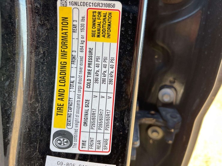 2016-chevrolet-tahoe-image-5