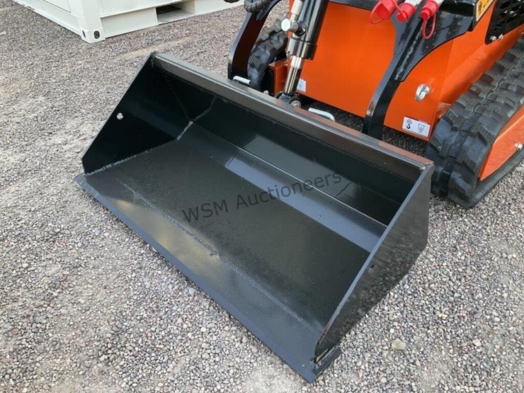 2025-mms-36c-stand-up-skid-steer-image-11