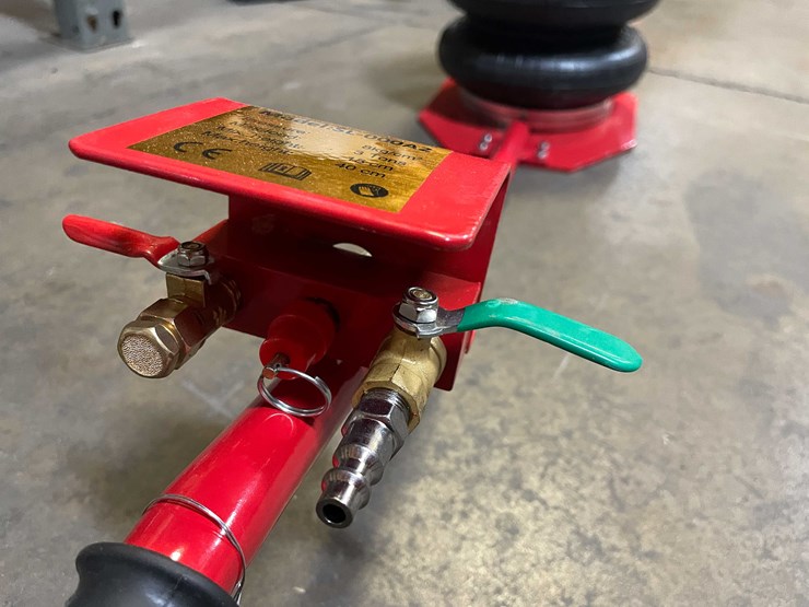 #8665-•-pneumatic-3-ton-lift-capacity-air-jack-(pr12)-image-8