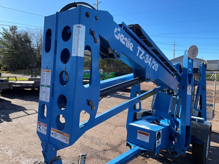 #450-•-2021-genie-tz-34-electric-towable-telescopic-boom-lift-(ashland-wi)-image-12