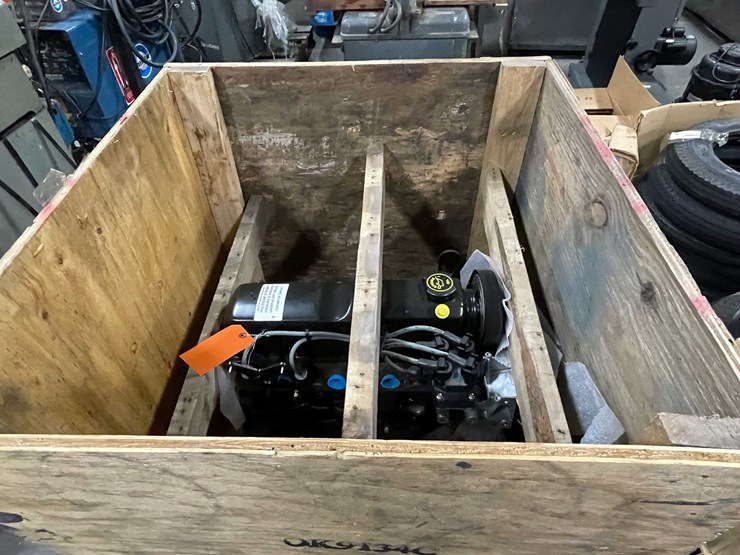 #8697-•-ford-20sl-engine-(f)-image-8