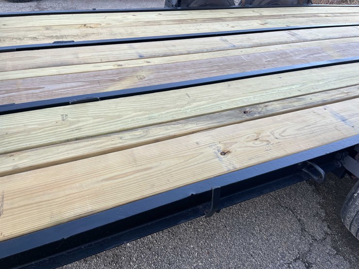 #1394-•-17'-tilt-deck-(no-title)-(of)-image-31