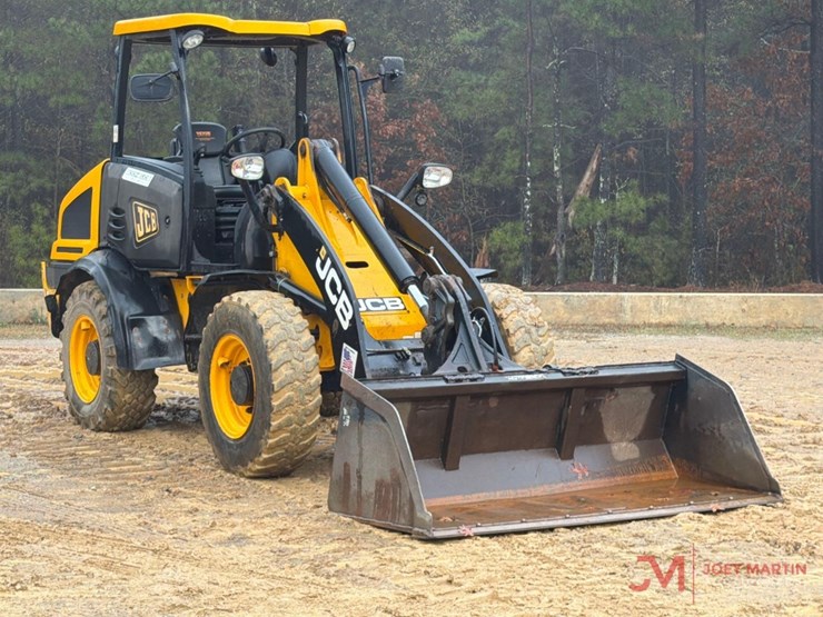 jcb-409-image-1