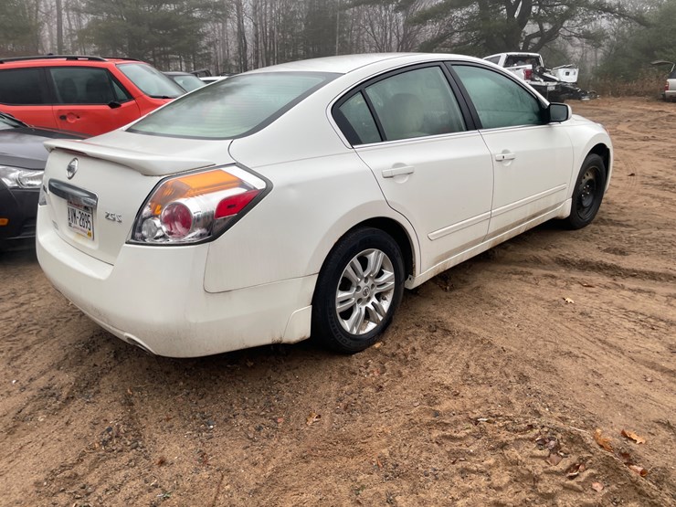 #264-•-2012-nissan-altima-(rhinelander,-wi)(title-in-delay)-image-3