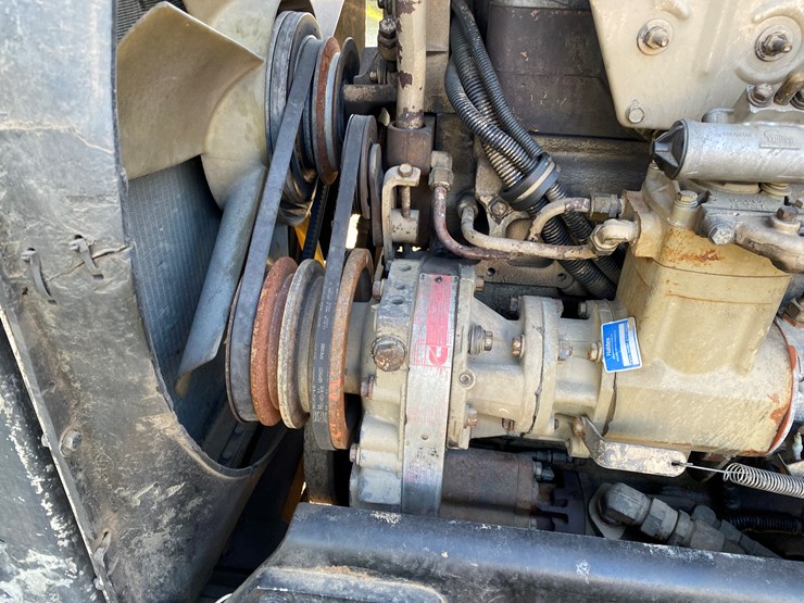 #1010-•-1984-peterbilt-sleeper-cab-semi-(has-wi-title)-(colfax,-wi)-image-56