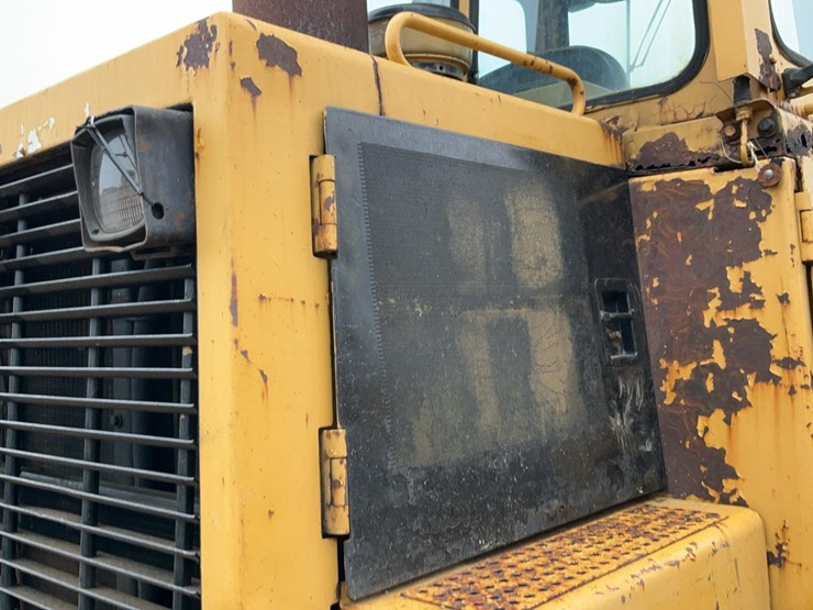 caterpillar-953b-image-37