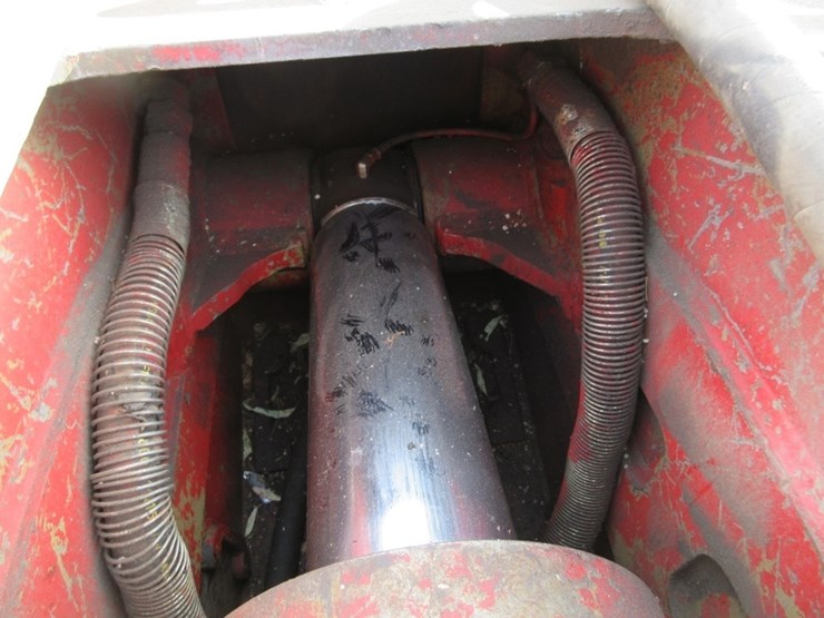 caterpillar-330-image-6