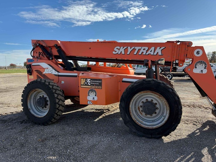 sky-trak-6042-image-6