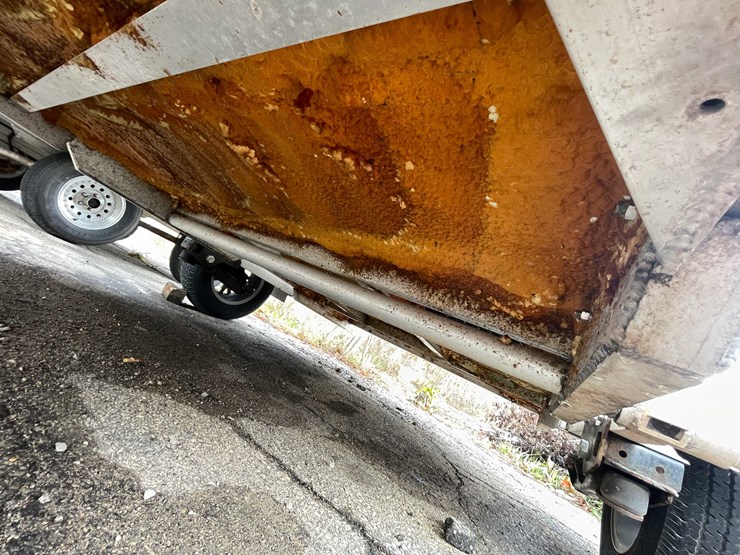 #1399-•-2018-zero-4-outdoors-6'-x-10'-all-aluminum-drop-down-ice-shanty-(of)-image-11