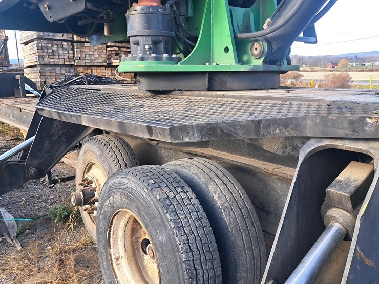 2015-deere-437d-image-34