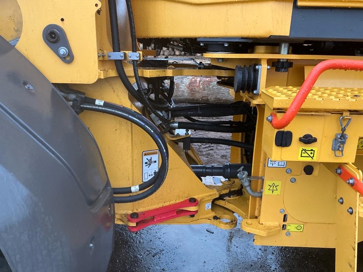 2022-volvo-l60h-image-47