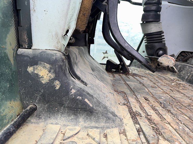 2011-challenger-mt535b-image-27