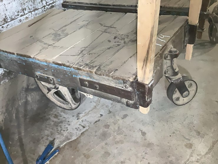 #174-•-lumber-carts-image-4