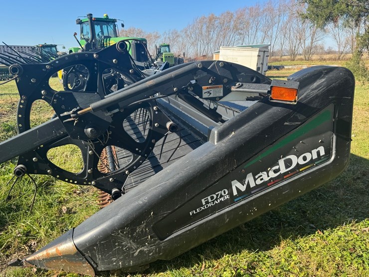 2009-mac-don-fd70-image-12