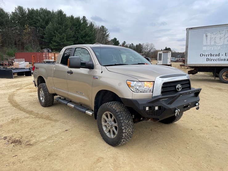 2007-toyota-tundra-sr5-image-3