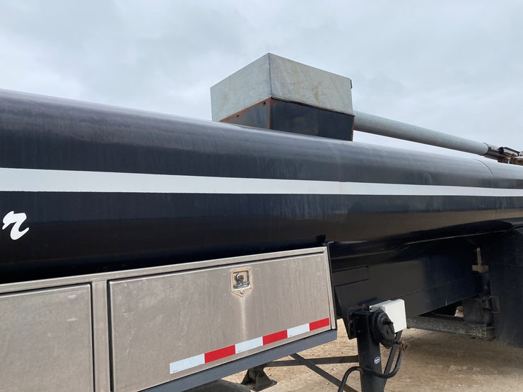 #1025-•-2015-diller-tt6600ntnb-semi-manure-tanker-(has-wi-title)-(kewaunee,-wi)-image-17