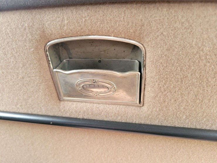 1928-pontiac-sedan-image-84