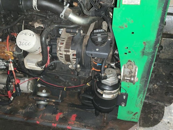 2018-bobcat-t740-image-21