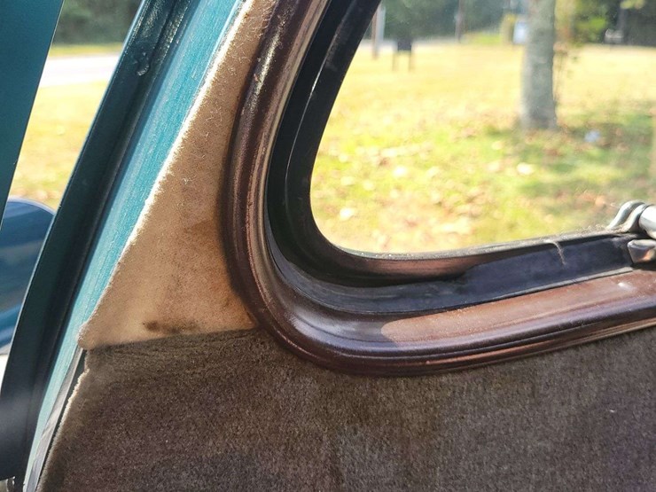 1940-ford-sedan-image-49