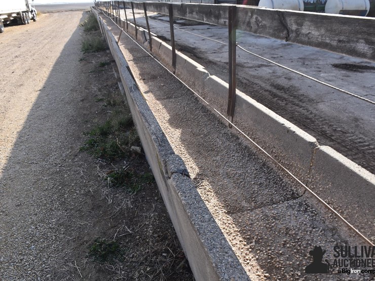 concrete-feed-bunks-image-11