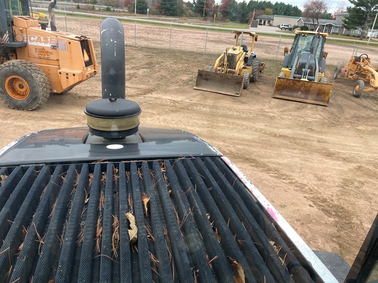 2011-case-821f-image-50