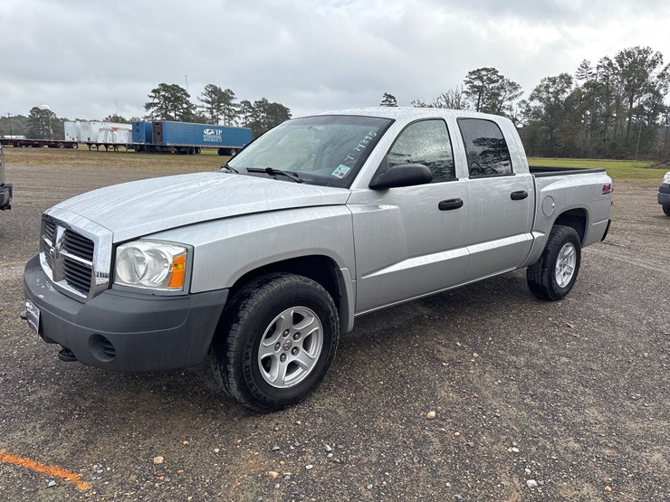 2007-dodge-dakota-image-1