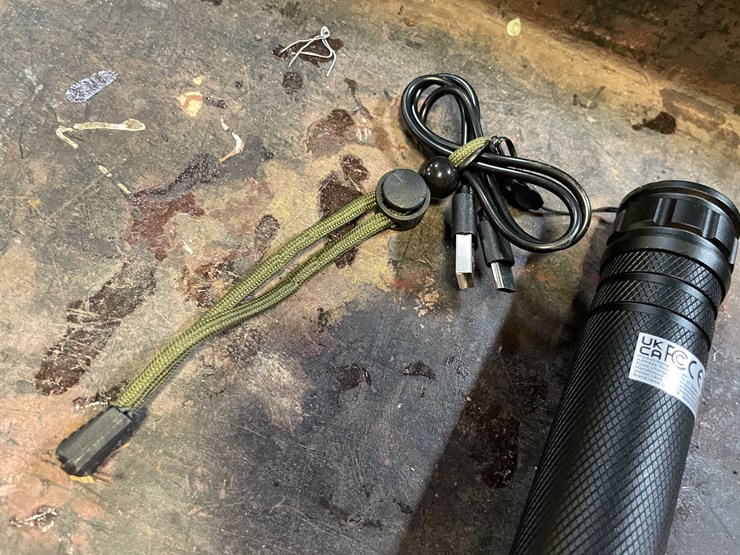 #8680-•-10"-led-flashlight,-ultra-bright,-high-lumen-(pr12)-image-5