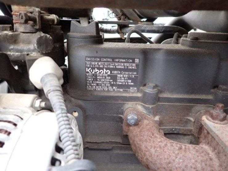 2017-kubota-b2650hsd-image-60