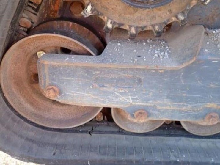 2019-deere-331g-image-68