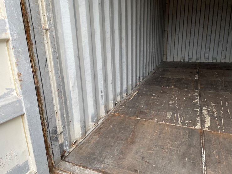 #122-•-20'-standard-height-shipping-container-(marenisco,-mi)-image-16