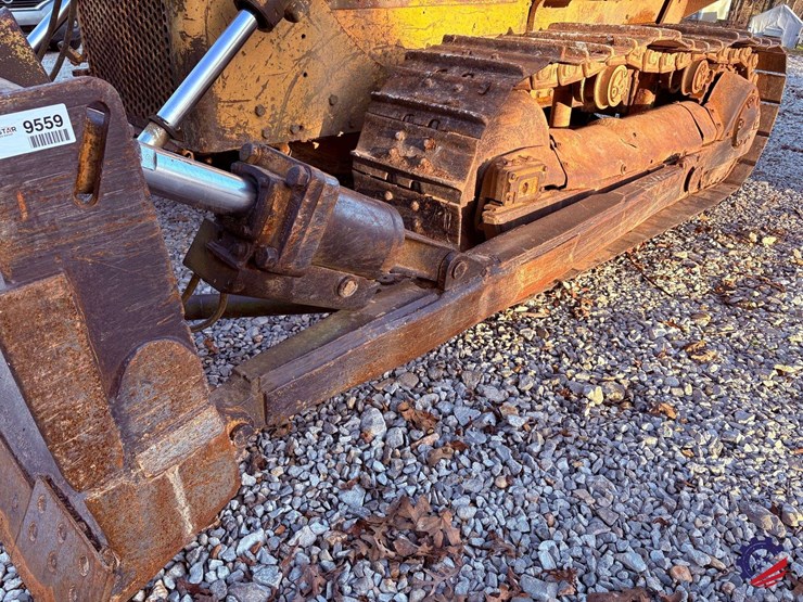1977-caterpillar-d5-image-10